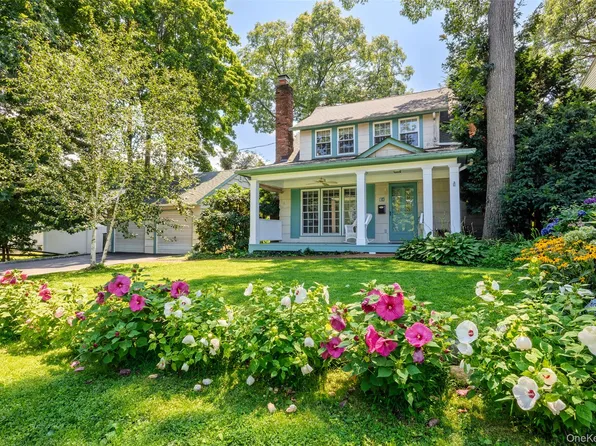 84 Oak Street, Northport, NY 11768