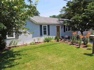 208 7th St, Grottoes, VA 24441