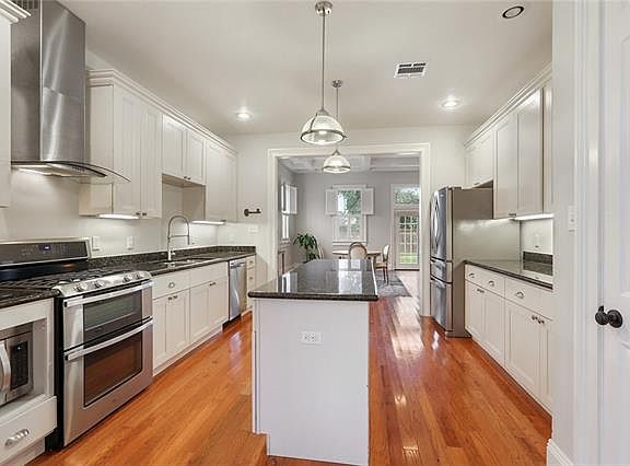 5th image of 447 7th St