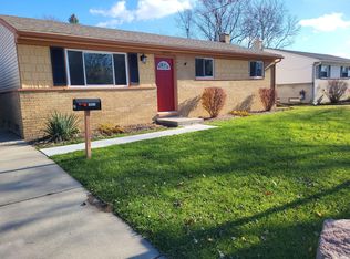 16417 Oakbrook St, Romulus, MI