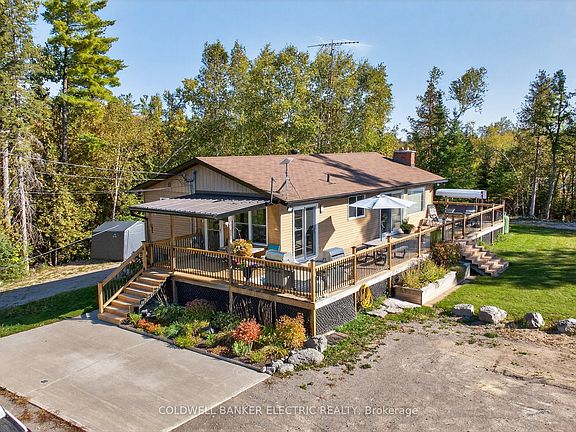 4th image of 1352 County Road 49 Rd