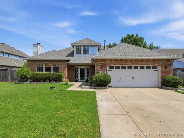 10907 E 74th St, Tulsa, OK 74133