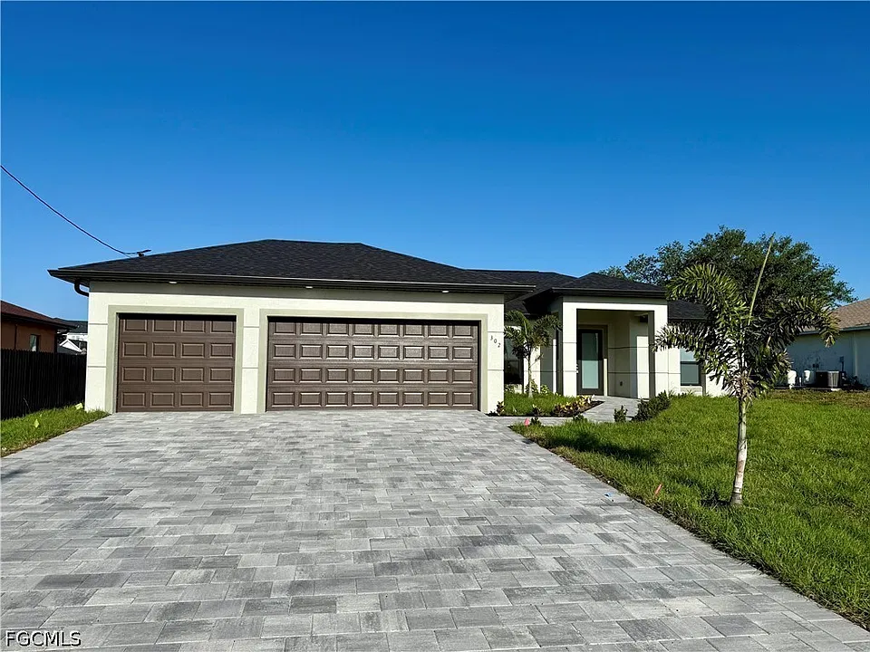 302 SW 14th Ave