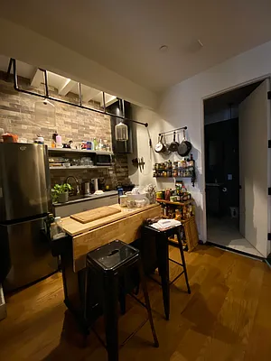 Rented by Pear NYC LLC | media 13