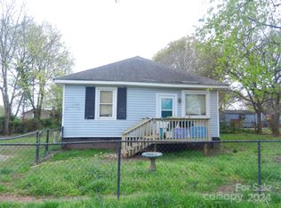 3027 Fair Oaks Dr, Gastonia, NC 28054