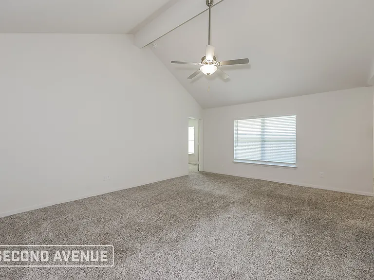 1421 Sunkiss Dr — Photo 6