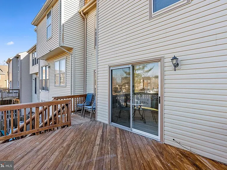 5606 Gresham Ln — Photo 18