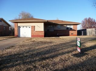 605 SW 45th St, Lawton, OK 73505