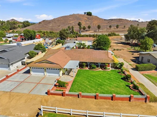 2791 Bronco Ln, Norco, CA 92860