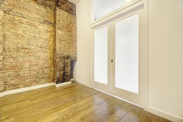 Rented by REAL New York | media 9