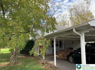 1490 Orchard Ln, Bethlehem, PA 18017