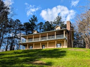 729 Chalet Village Ln #729, Dillard, GA 30537