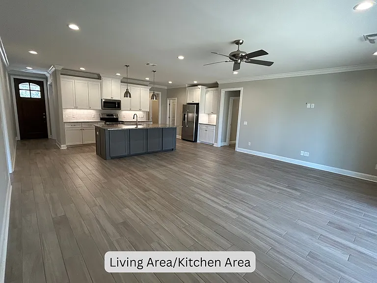 Large living space and kitchen combo