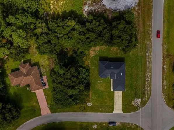 102 Parish DR, LEHIGH ACRES, FL 33974