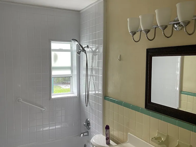 11910 SW 187th Ter — Photo 8