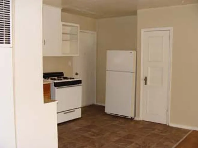 1591 Zener St — Photo 30