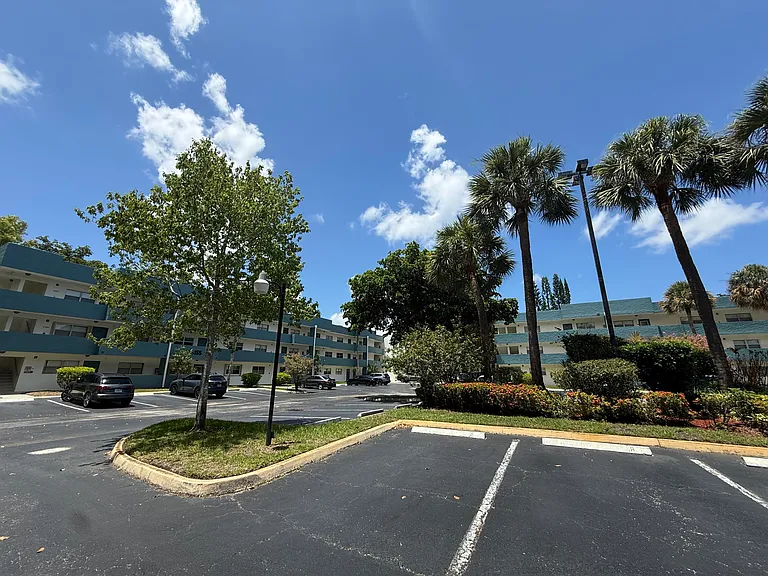 5155 E Sabal Palm Blvd #209 — Photo 29