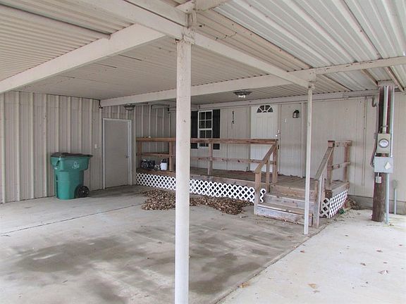 4th image of 410 County Road 530