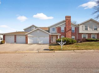 976 Windstream Dr, Saint Peters, MO 63376
