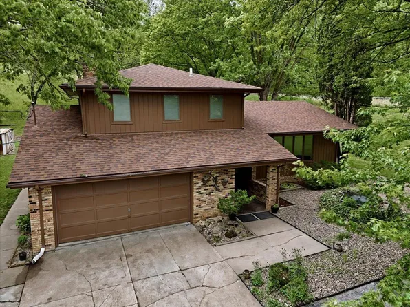 813 College Rd, Council Bluffs, IA 51503