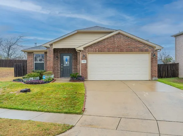 5141 Placid Dr, Haltom City, TX 76117