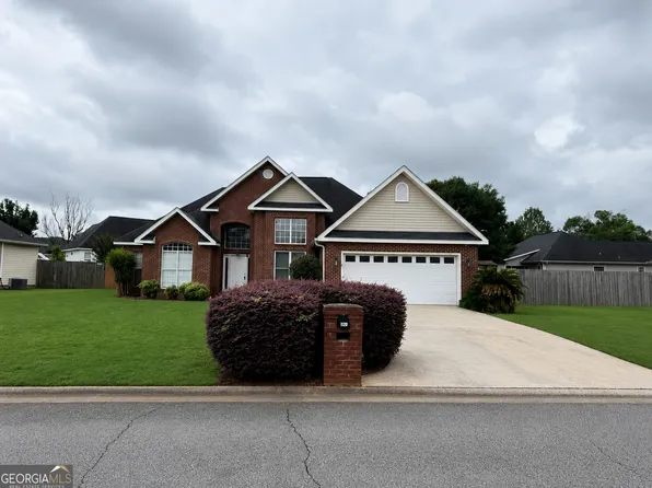 102 Myles Ln, Bonaire, GA 31005
