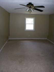 3rd image of 1600 Douglas Ct