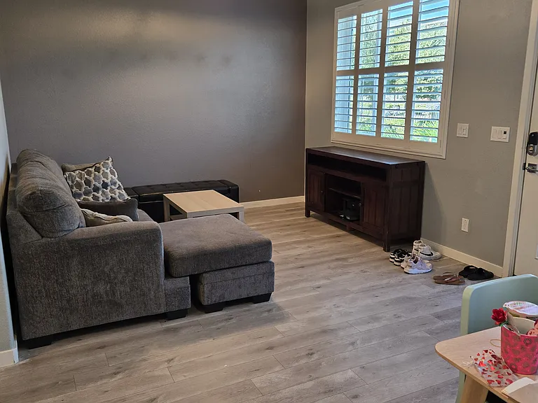 3838 E Commerce Way — Photo 10