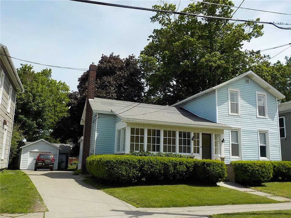 1st image of 18 Clay St