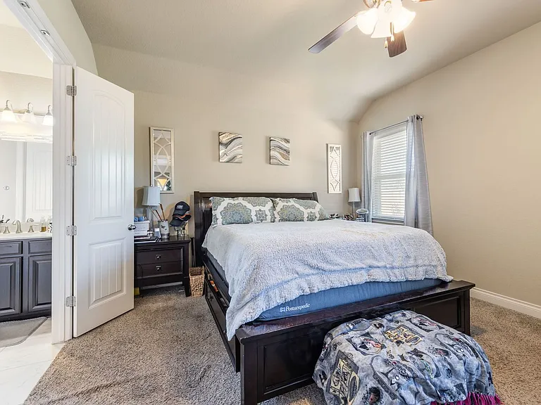 1063 Cedar Glen Dr — Photo 15