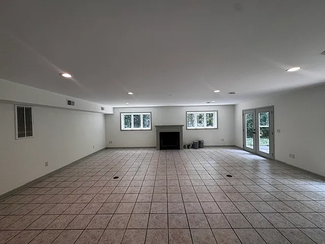 8664 Poplar Creek Rd — Photo 15