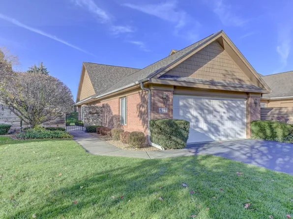 917 Westminster Ln, Munster, IN 46321