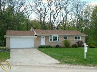 8344 Hillpoint, Hamburg, MI