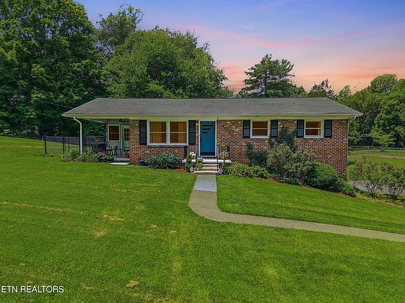 2nd image of 6605 E Dick Ford Ln