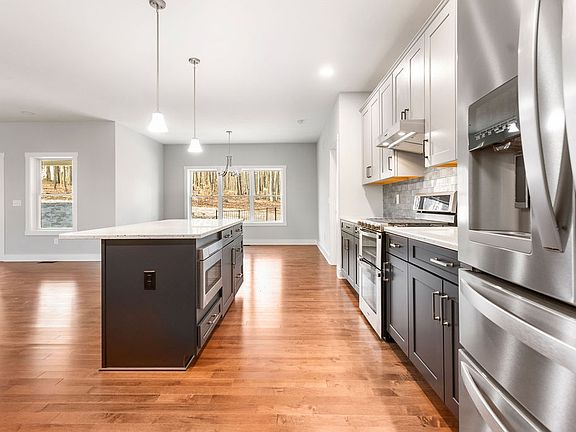 7th image of this home
