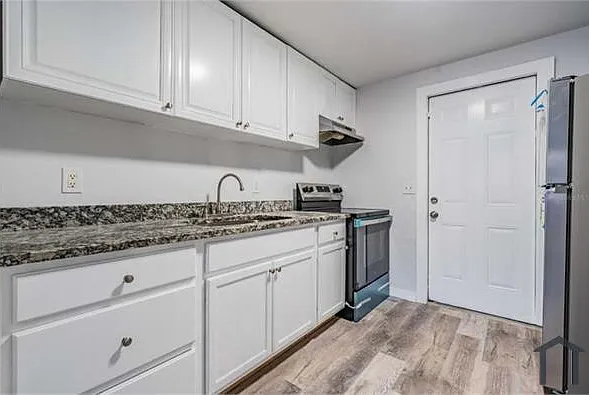 1707 E Idell St #A — Photo 16