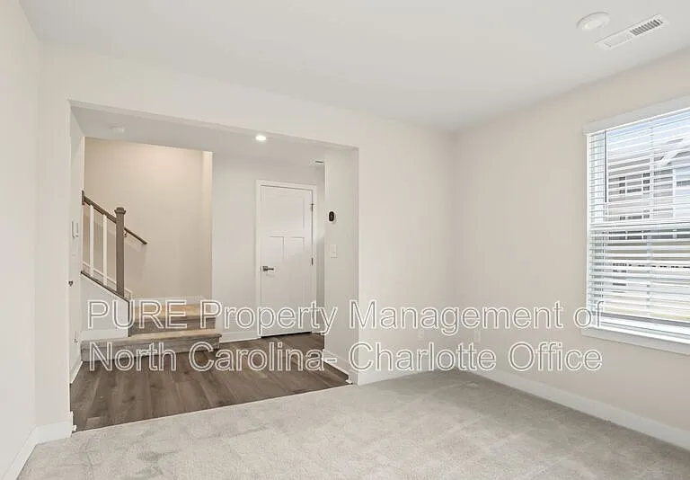 2140 Autumn Cyprus Ave — Photo 5