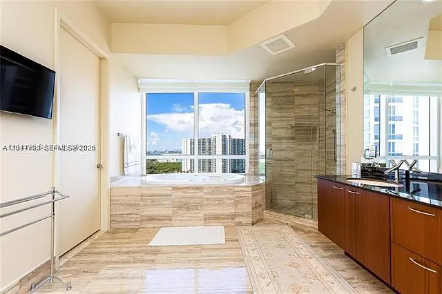 16001 Collins Ave #1106 — Photo 18