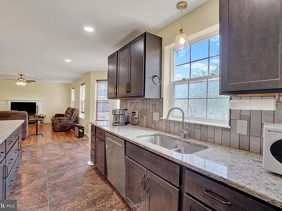 4th image of 2236 Bernays Dr