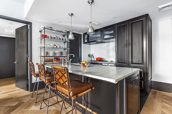 Rented by Compass | media 27