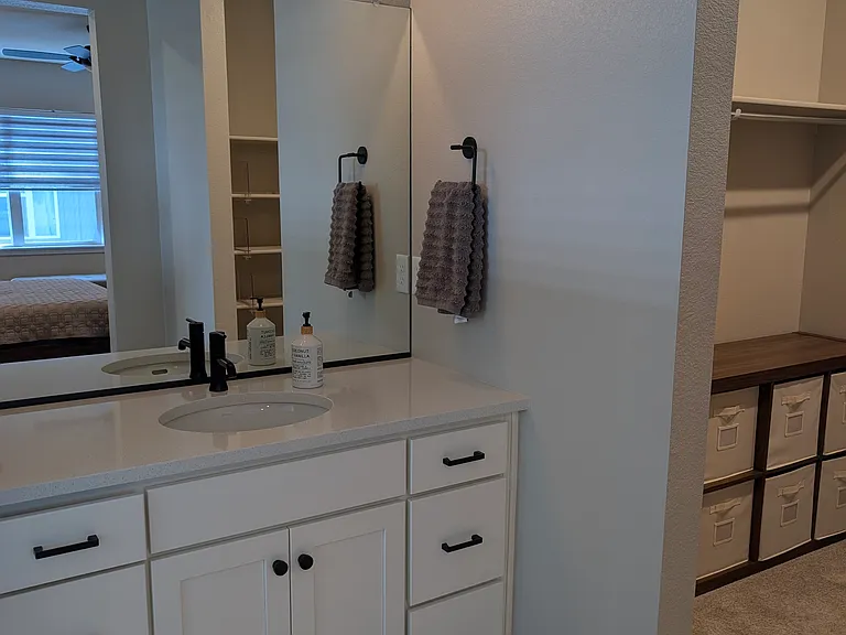 6356 N Emporia Ct — Photo 33