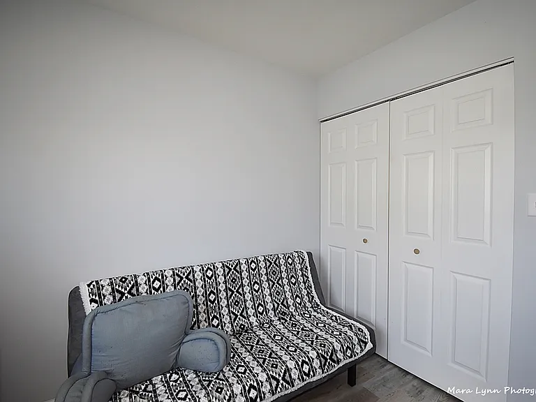 1341 N Glen Cir #D — Photo 4