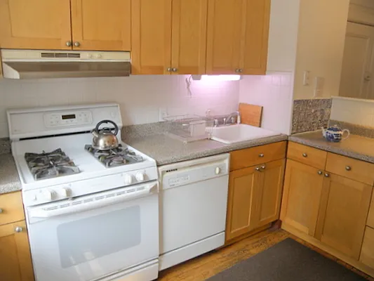 Sold by Vespa Properties Group | media 14