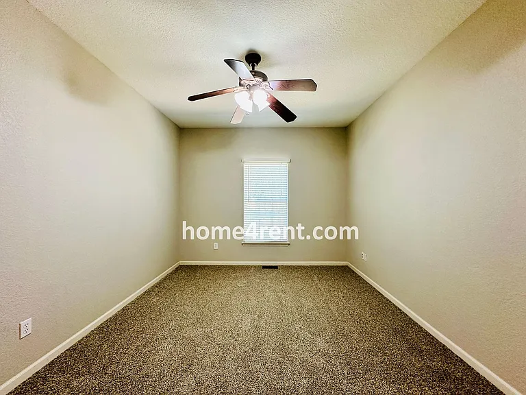 14236 W 153rd St — Photo 22