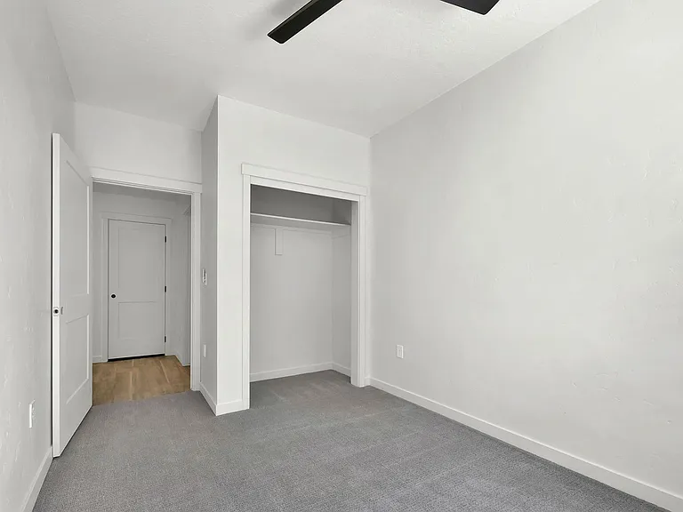 Veazey Park Apartments — Photo 65