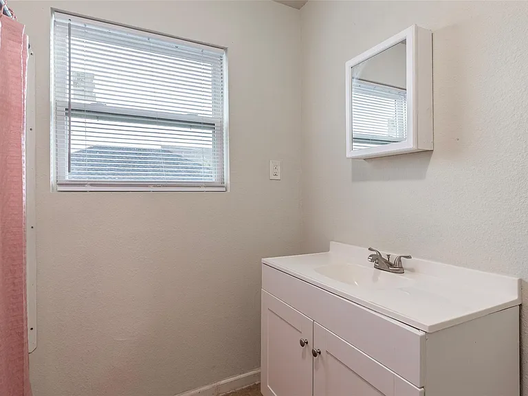 2801 Virginia St #A — Photo 12