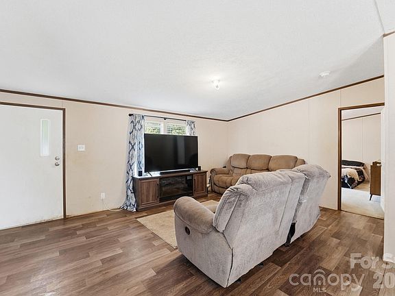 3rd image of 215 Jim Patterson Rd