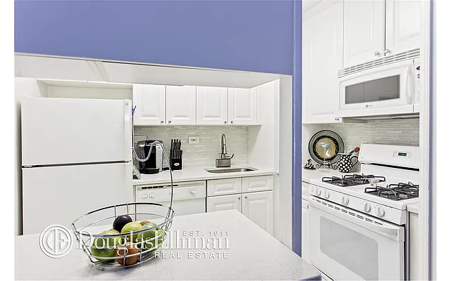 Rented by Douglas Elliman | media 6