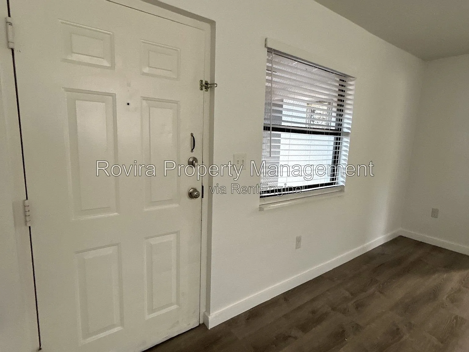 2 bed, 2.0 bath, 890 sqft, $2,000 — Photo 3