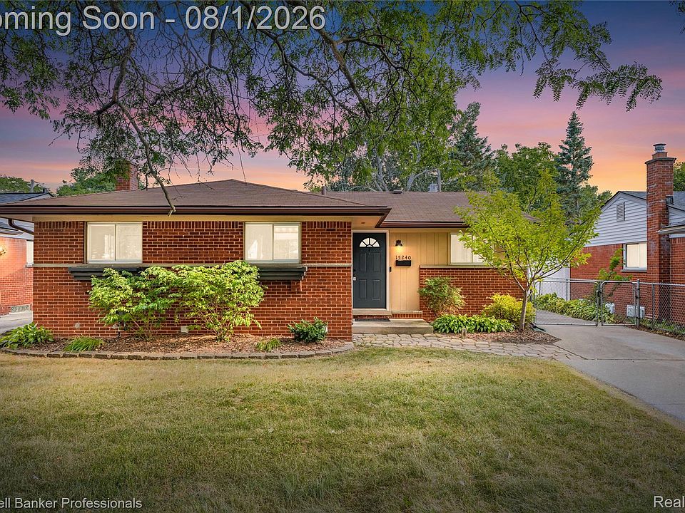 1st image of 15240 Grovedale St
